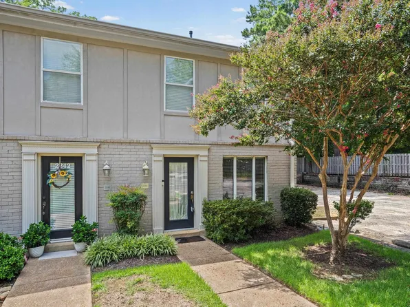 2240 W Germantown Sq, Germantown, TN 38138