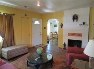 854 Palo Duro Ave NW, Albuquerque, NM 87107