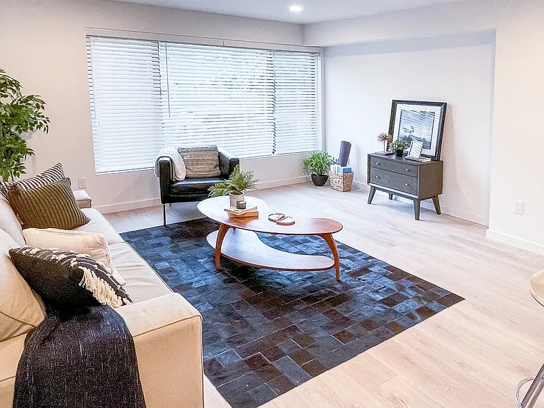 Edric Apartments — Photo 14