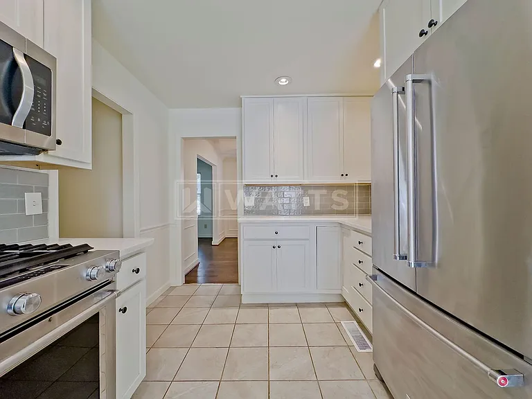 4452 Mountaindale Rd — Photo 9