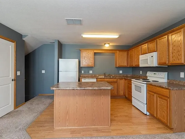 3041 SW Sharmin Ln — Photo 9