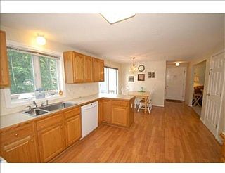 2nd image of 10 Fairway Dr