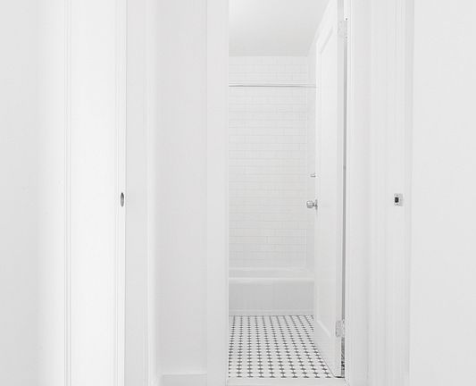 5th image of 10 W 135th St APT 17B