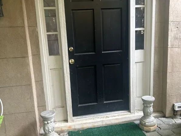 424 E Charlton St, Savannah, GA 31401
