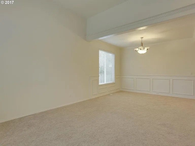 13583 NW Henninger Ln — Photo 5