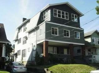 1035 Adams St, New Castle, PA 16101