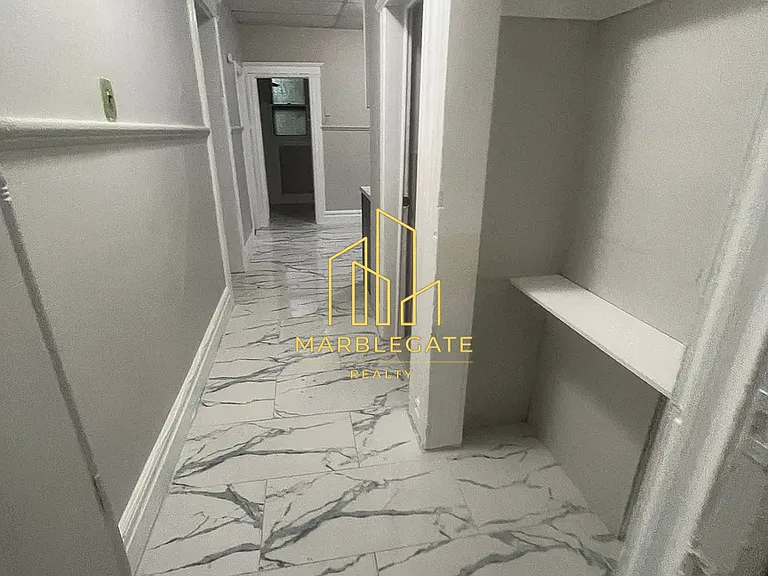 69 Farley Ave #11 — Photo 2