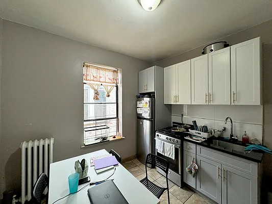 Rented by Pear NYC LLC | media 16