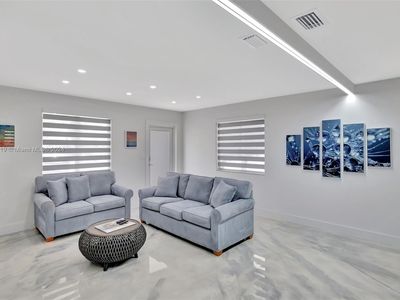 1070 SW 25th Ave, Miami, FL, 33135