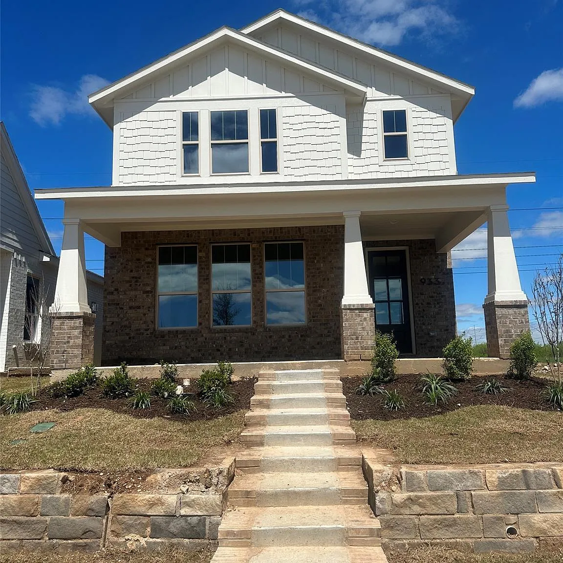 3 bed, 2.5 bath, 2137 sqft, $3,200 — Photo 1