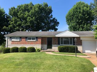 9852 Whitcomb Ln, Saint Louis, MO