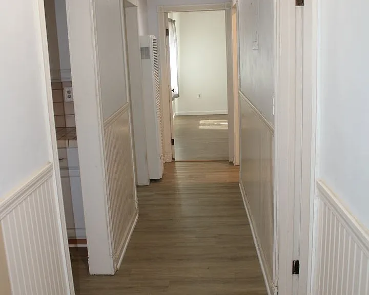 135 Poinsettia Ave — Photo 11