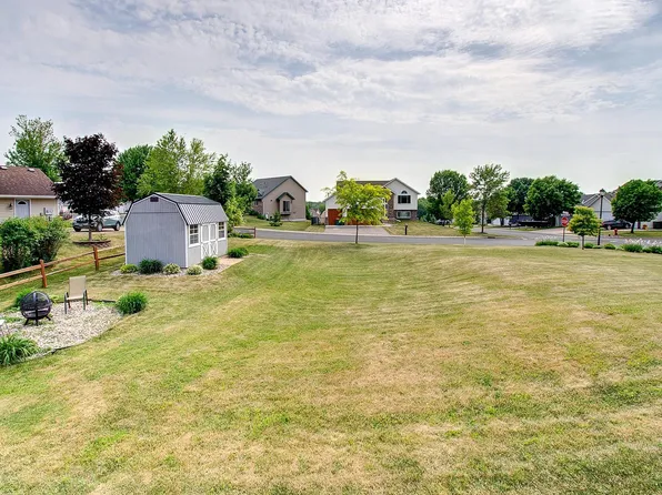 1301 Prairie St NW, Montgomery, MN 56069