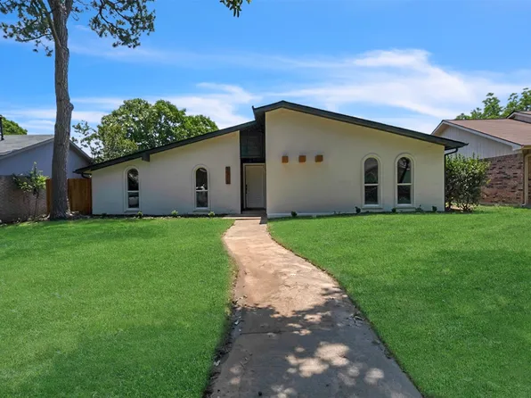 1318 N Carnation Dr, Lewisville, TX 75067