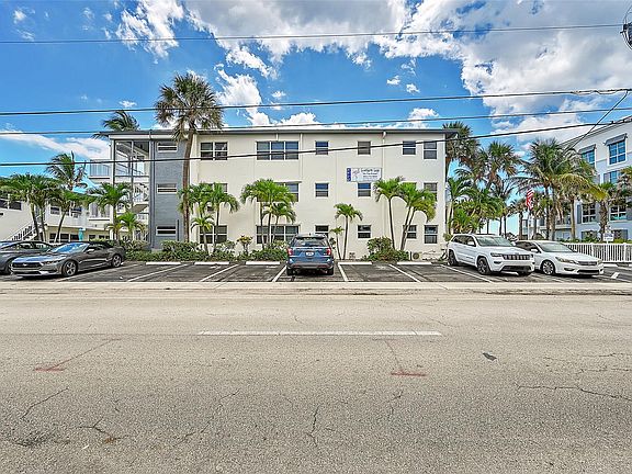 4th image of 4520 El Mar Drive #32