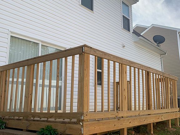 3rd image of 7614 Mockernut Dr