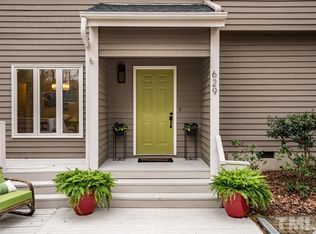 629 Kensington Dr, Chapel Hill, NC 27514