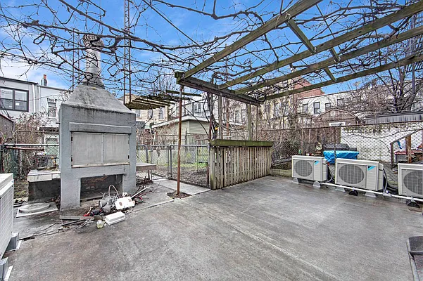 Rented by Affordable Housing Real Estate Corp | media 9