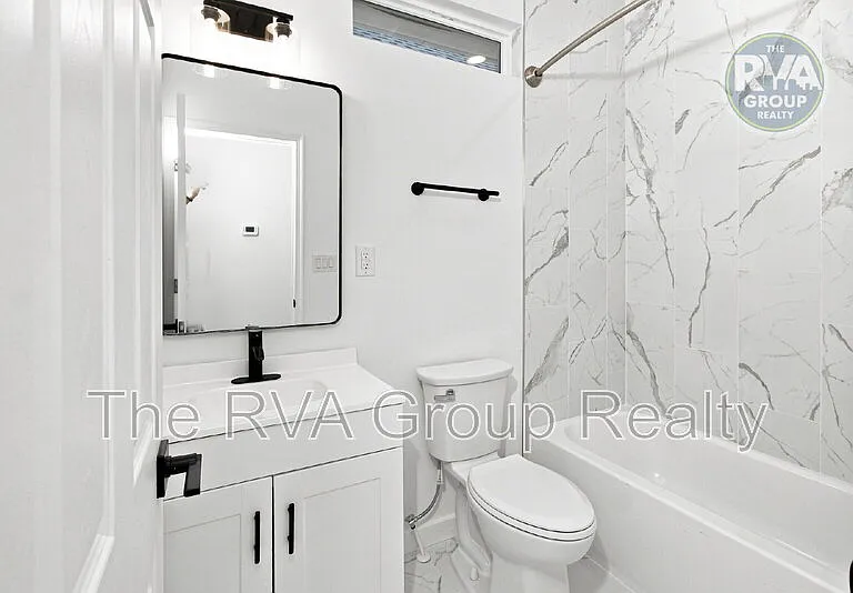 1609 Rogers St — Photo 16