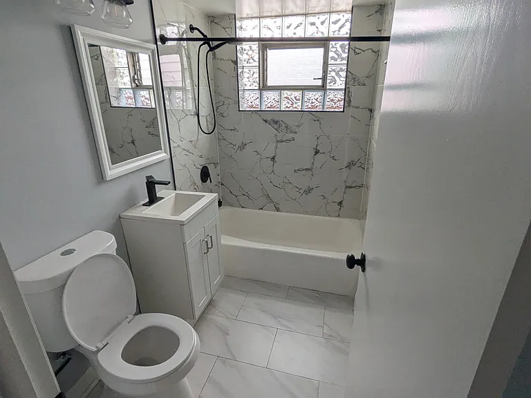 6212 W Montrose Ave #1R — Photo 20