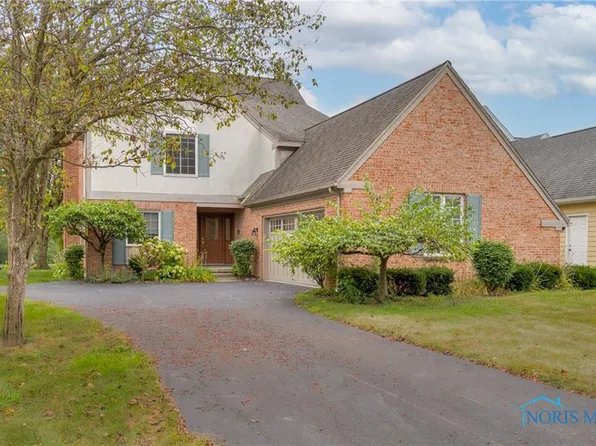 9504 Sheffield Rd, Perrysburg, OH 43551