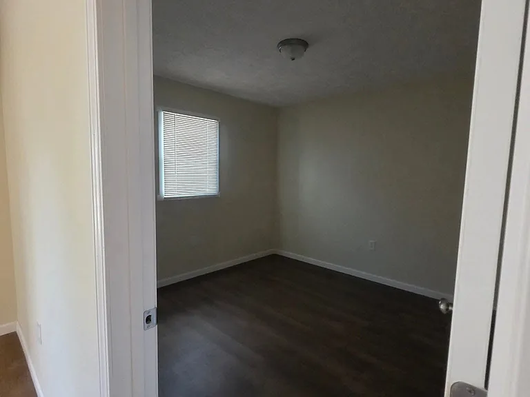 197 Hephill Dr #3 — Photo 7