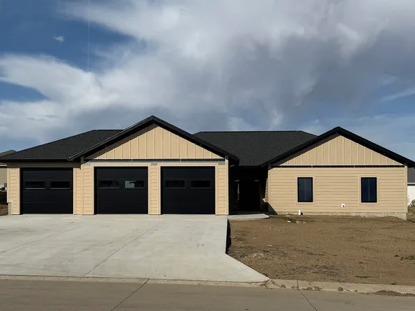 1209 9th Ave SE, Sioux Center, IA 51250