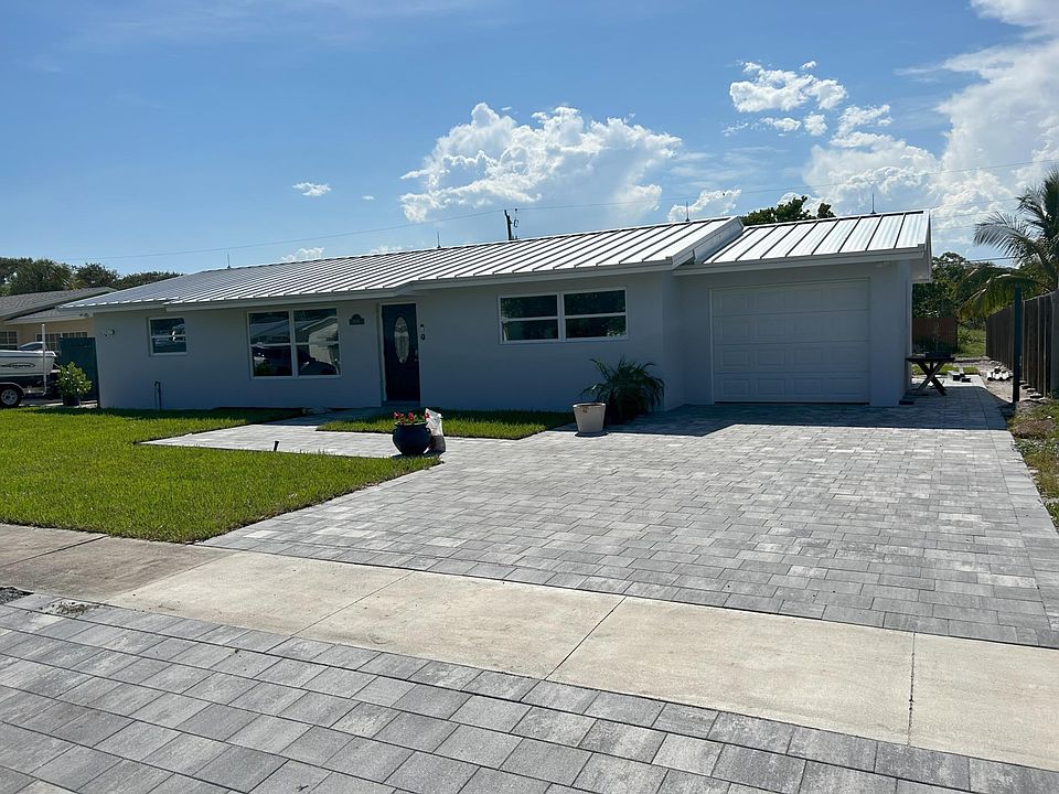 1st image of 19046 SE Southgate Dr
