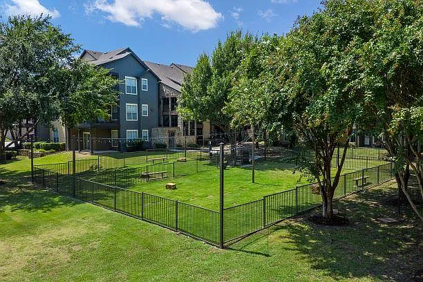 2908 Ridgeview Dr — Photo 6