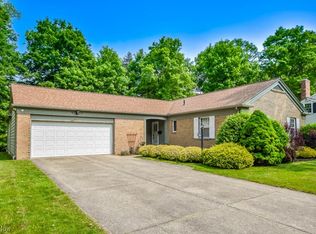 2980 Cedar Hill Rd, Cuyahoga Falls, OH