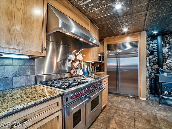 2nd image of 168 Oak Trail Cir