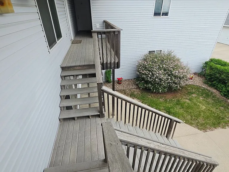 1909 Kyle Ln NW — Photo 11