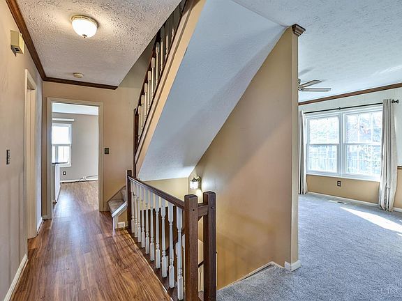 5th image of 1 E Stonington Dr