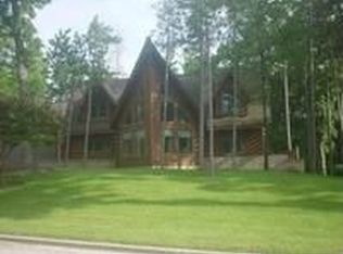 707 Burr Oak Ln, Island Lake, IL 60042