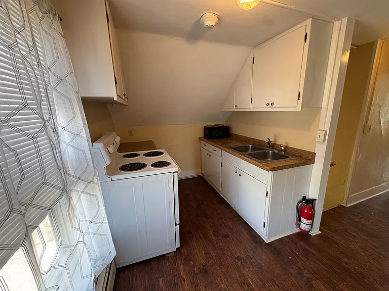 154 Washington St #3 — Photo 7