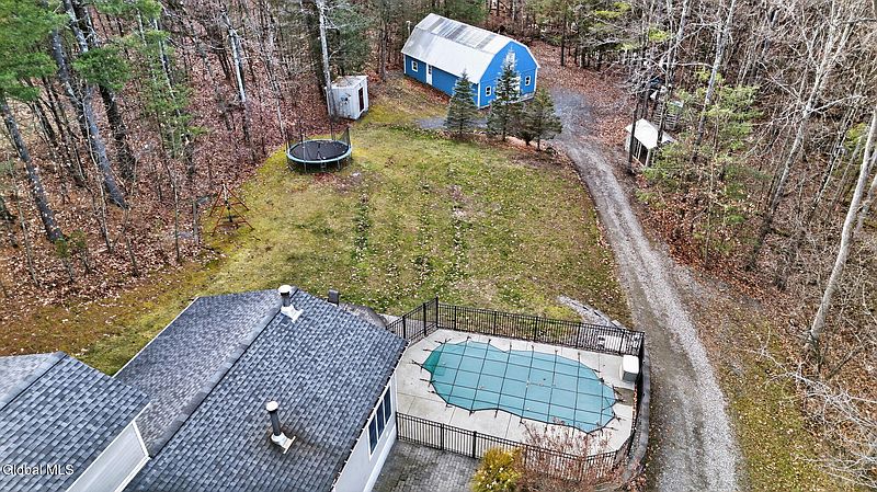 3rd image of 307 Rabie Road