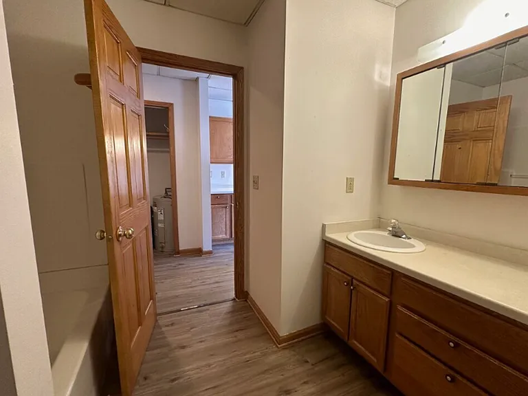 341 Main St — Photo 6