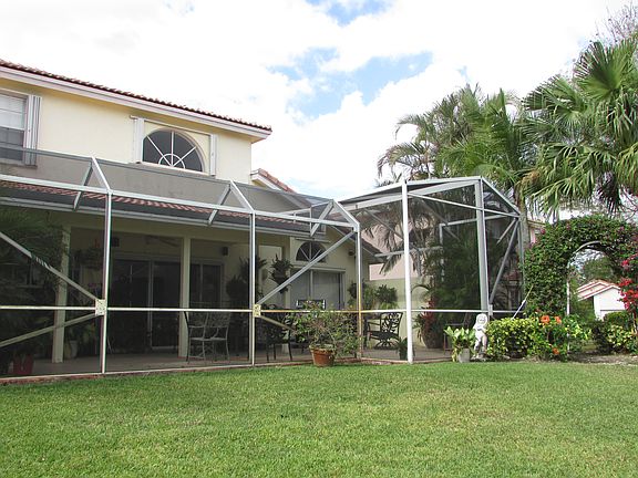 4th image of 115 Gables Blvd