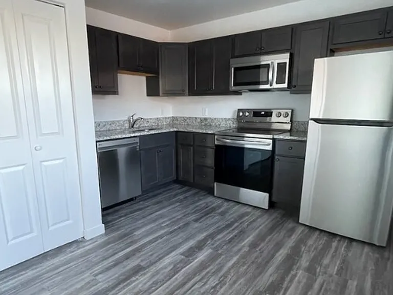 322 Mount Everest Dr #A — Photo 5