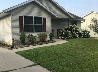 3704 Strathmore Ln SE, Rochester, MN 55904