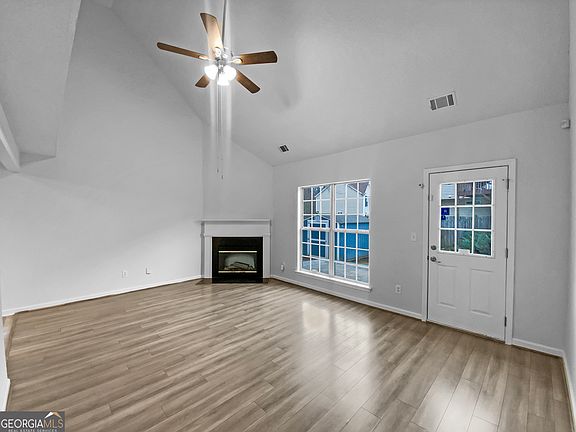 3rd image of 5806 Waggoner Ct