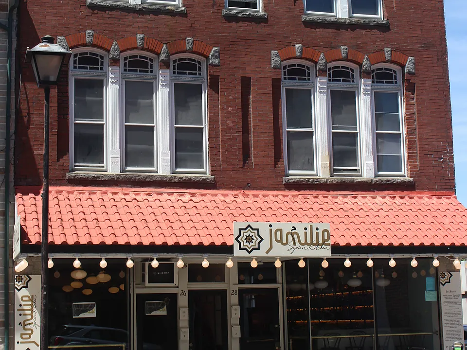 28 Carlisle St #2