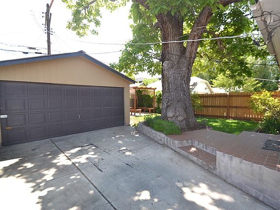 4th image of 228 E Ramona Ave