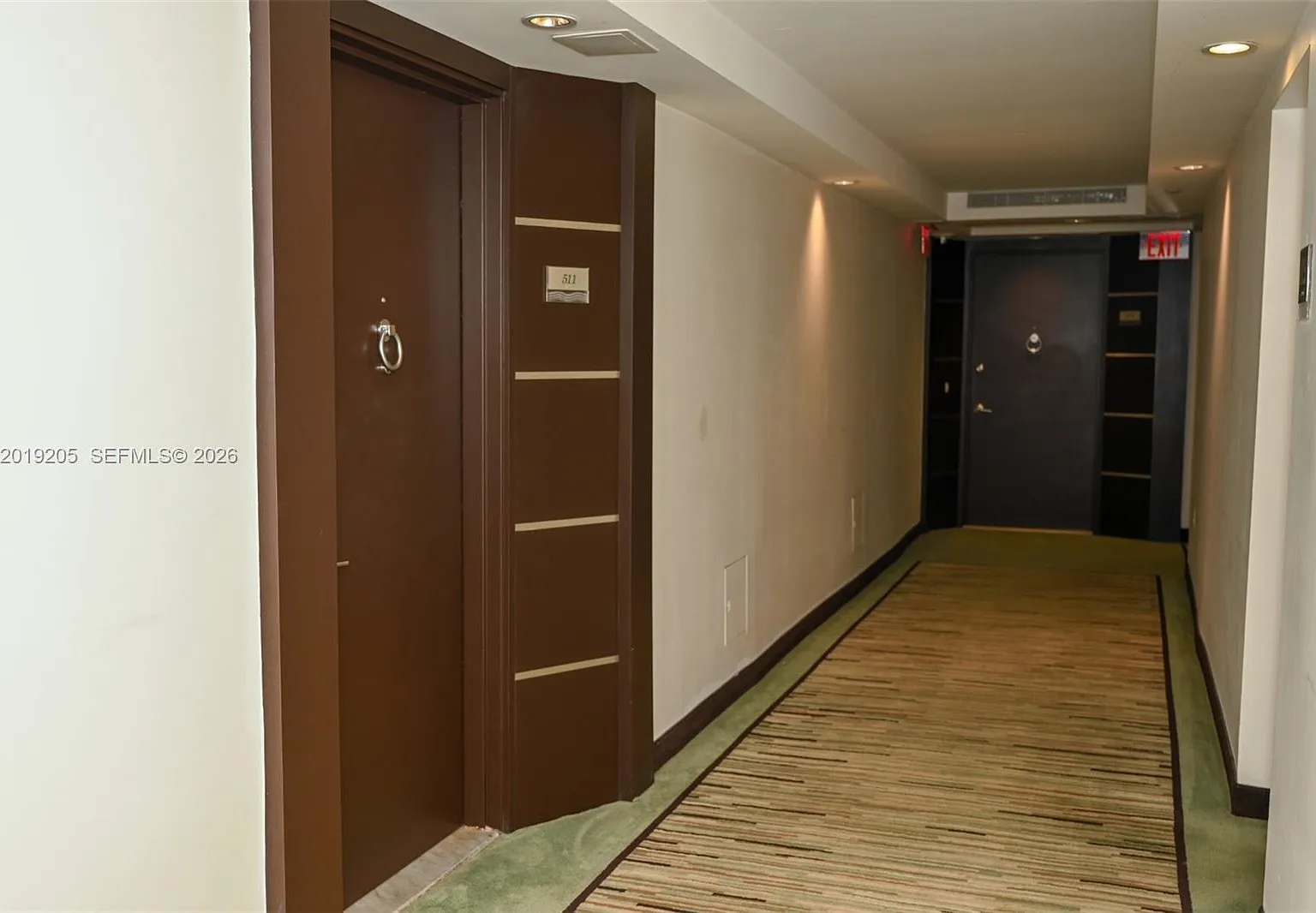 Arlen Beach Condo — Photo 3