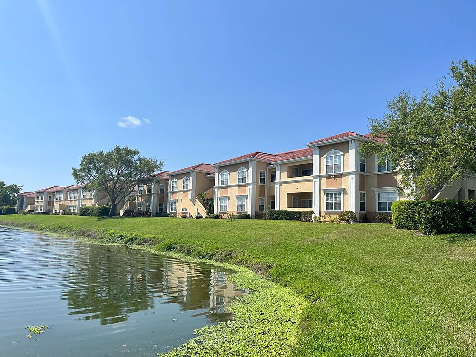 1st image of 1050 Villagio Cir Unit 106