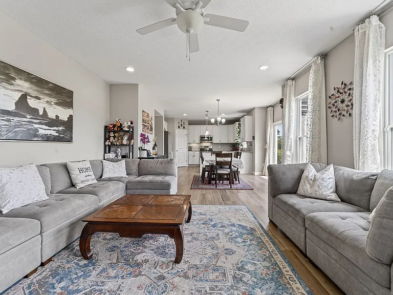 3805 Mantle Dr — Photo 25