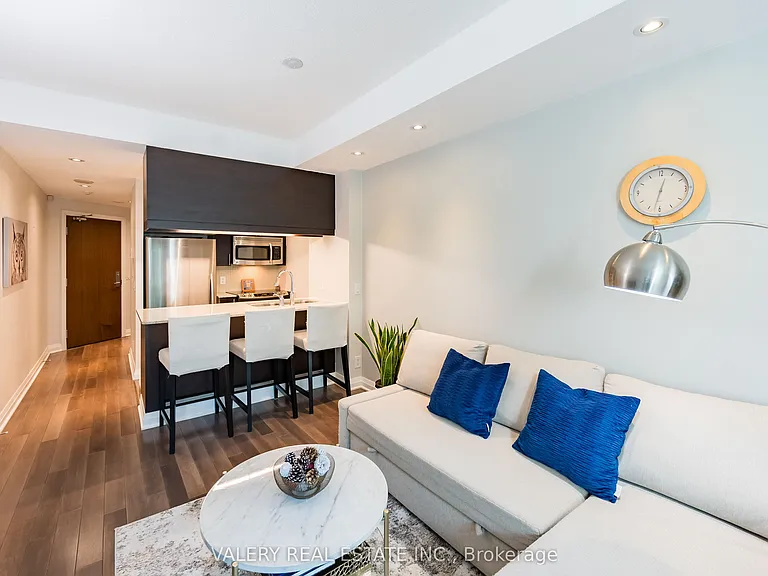 1055 Southdown Rd #201 — Photo 10