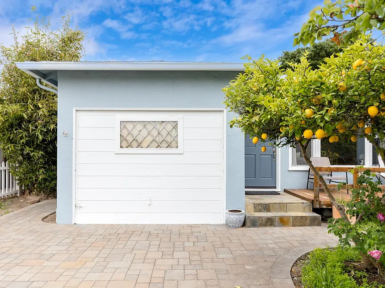 620 Almar Ave — Photo 32