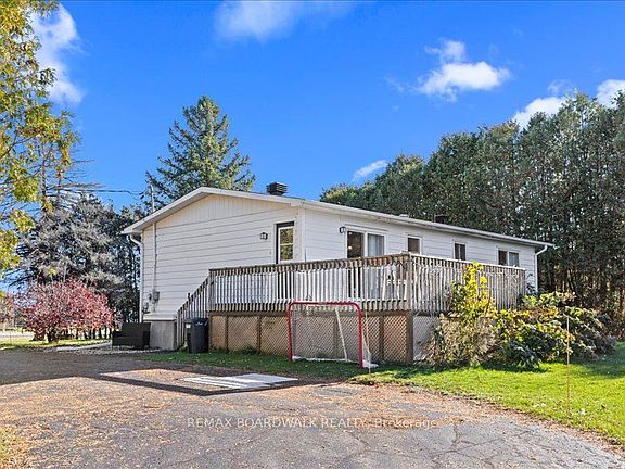 2nd image of 2462 Dunning Rd