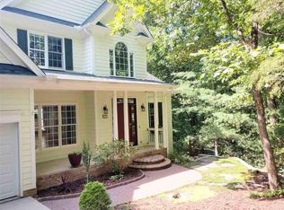 27 Chestnut Bluffs Ln, Durham, NC 27713